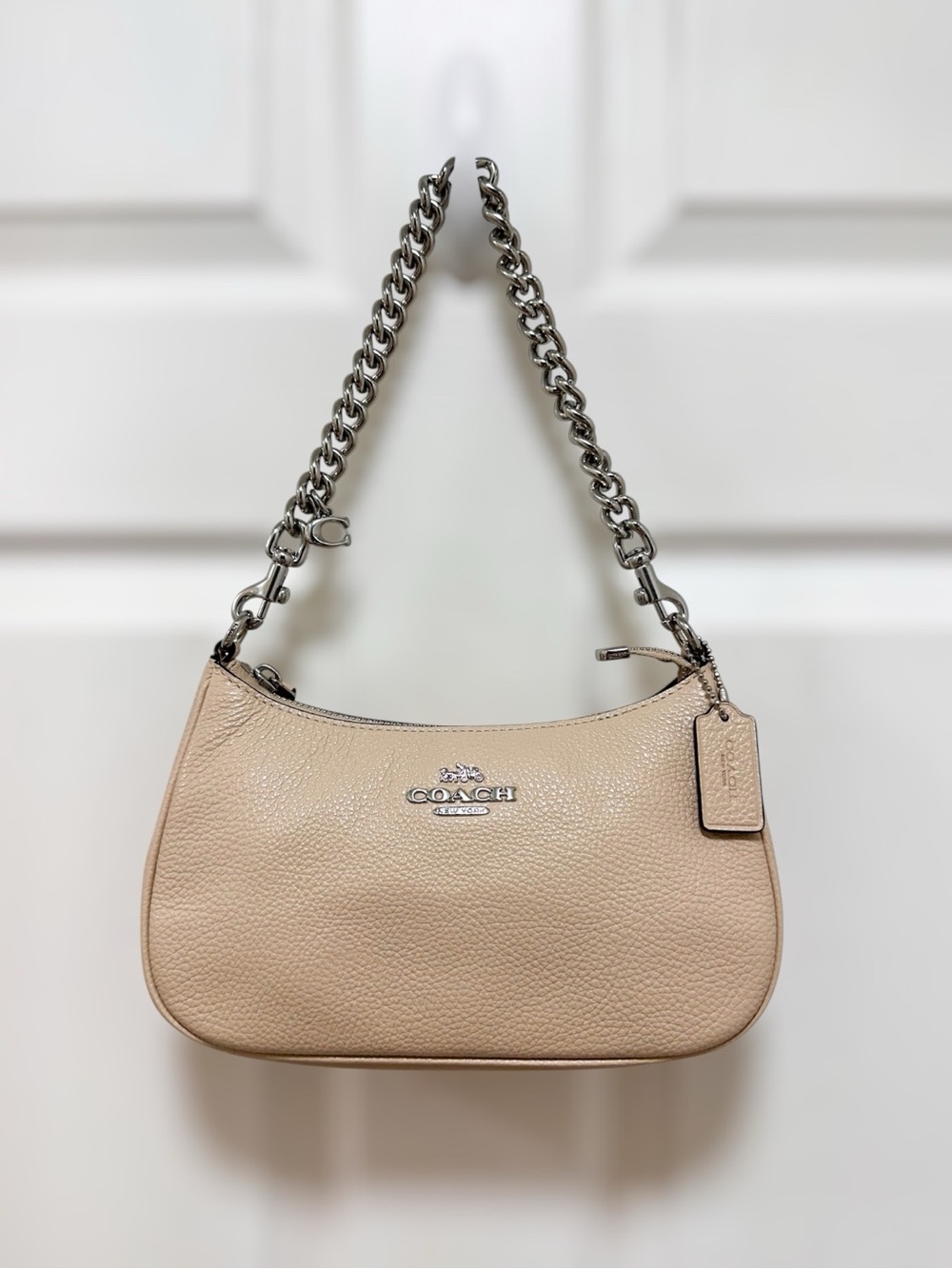Coach Teri Convertible Shoulder Bag Sand Beige Pebbled Leather Chain CE536